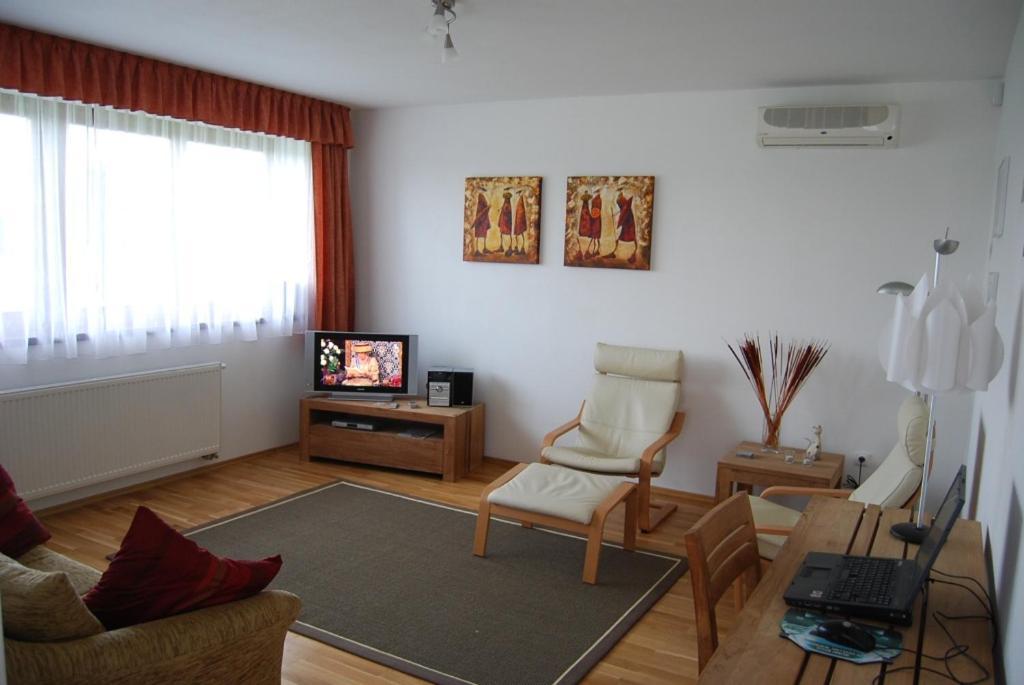 Obora 824 Villa Nova Bystrice Luaran gambar