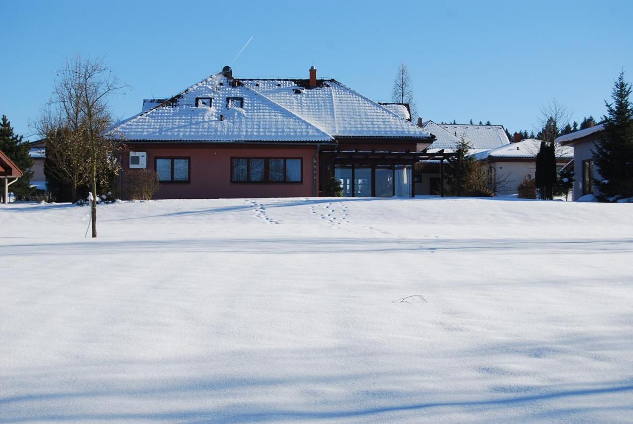 Obora 824 Villa Nova Bystrice Luaran gambar