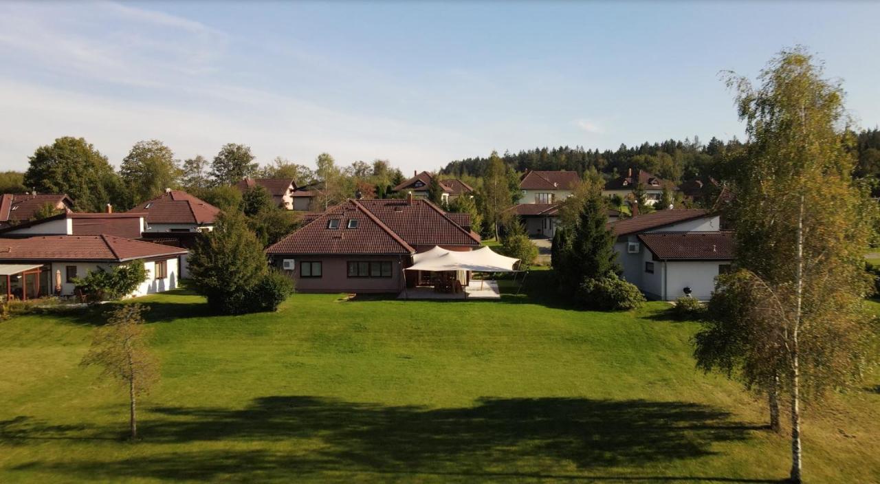 Obora 824 Villa Nova Bystrice Luaran gambar